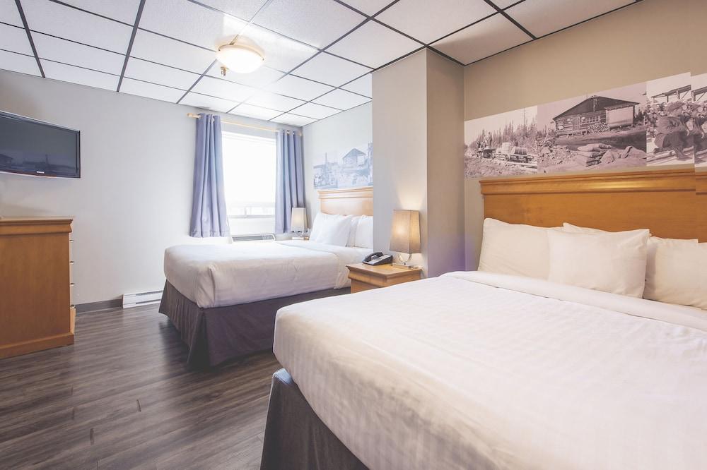 Hotel Continental Centre-Ville Val-d'Or Ngoại thất bức ảnh