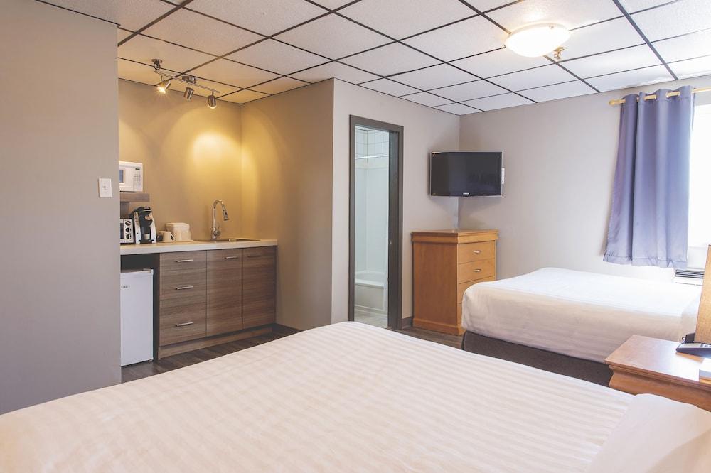Hotel Continental Centre-Ville Val-d'Or Ngoại thất bức ảnh