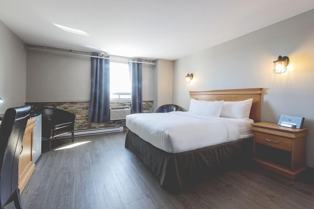 Hotel Continental Centre-Ville Val-d'Or Ngoại thất bức ảnh