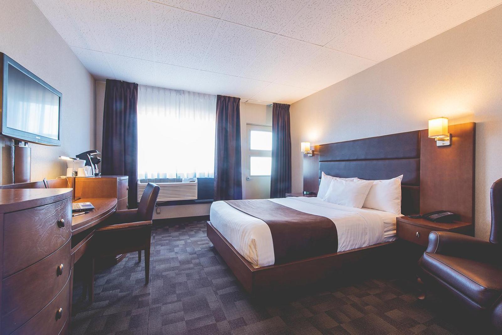 Hotel Continental Centre-Ville Val-d'Or Ngoại thất bức ảnh