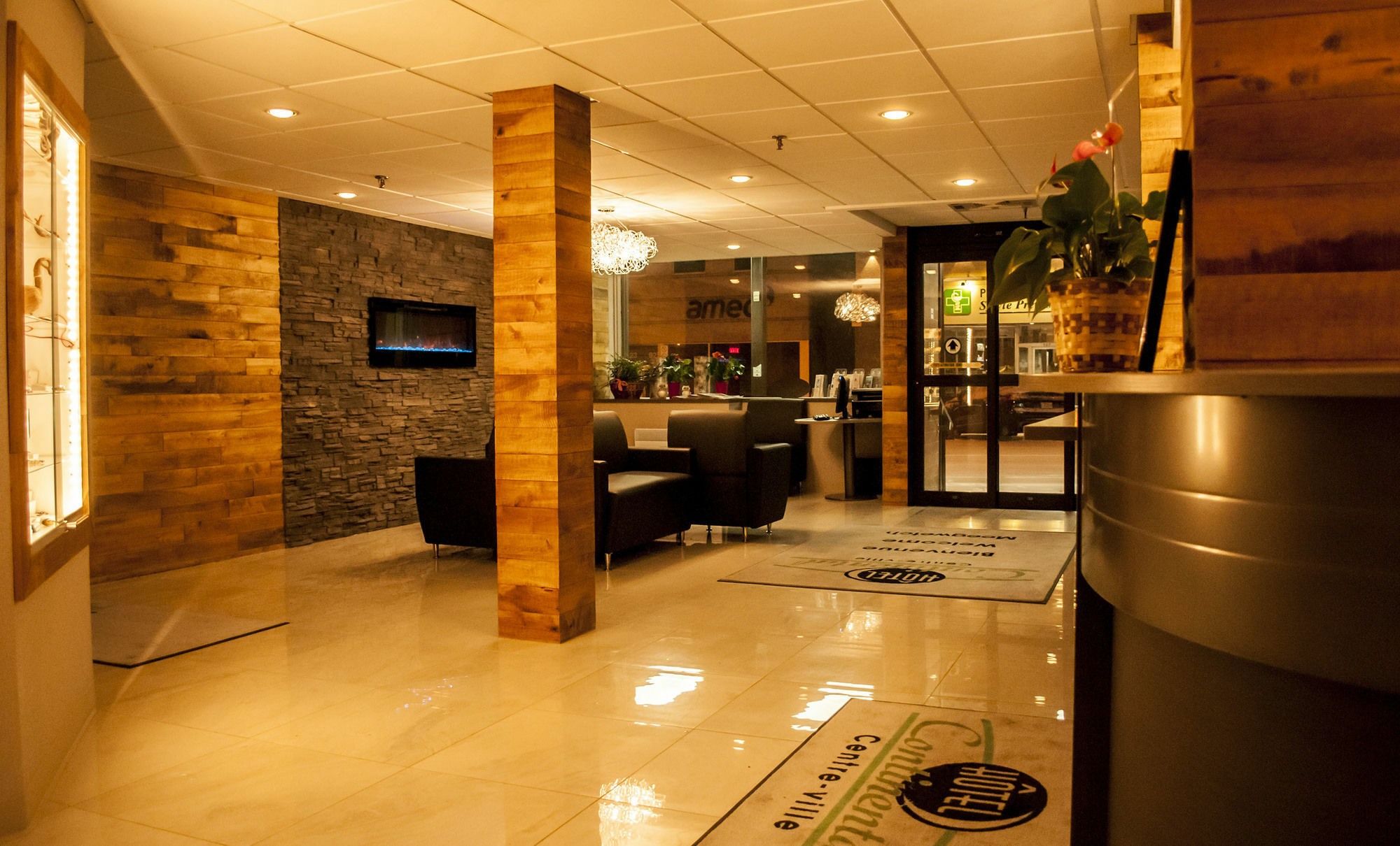 Hotel Continental Centre-Ville Val-d'Or Ngoại thất bức ảnh